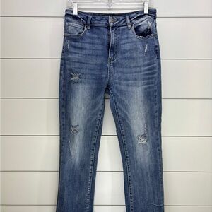 Risen Distressed Jeans